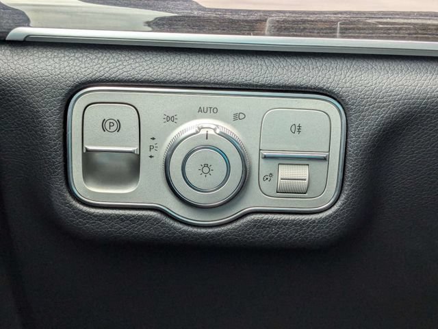 Used 2022 Mercedes-Benz GLS 450 4MATIC image 27