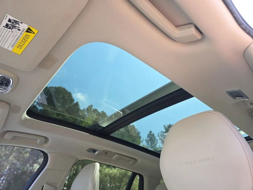 Used 2016 Volvo XC90 T6 Inscription w/ Vision Package image 17