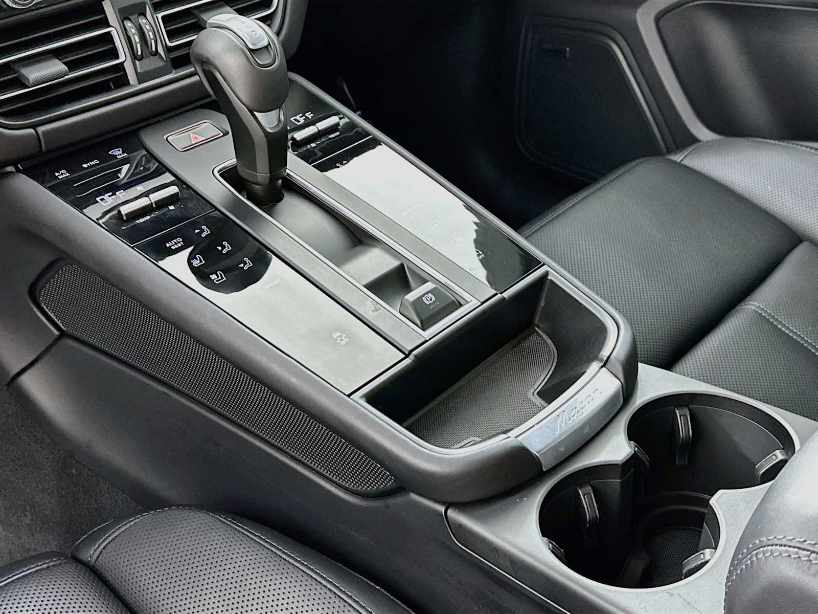 Certified 2026 Porsche Macan AWD/4WD image 20