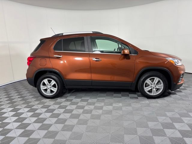 Used 2019 Chevrolet Trax LT w/ LT Convenience Package FWD image 5