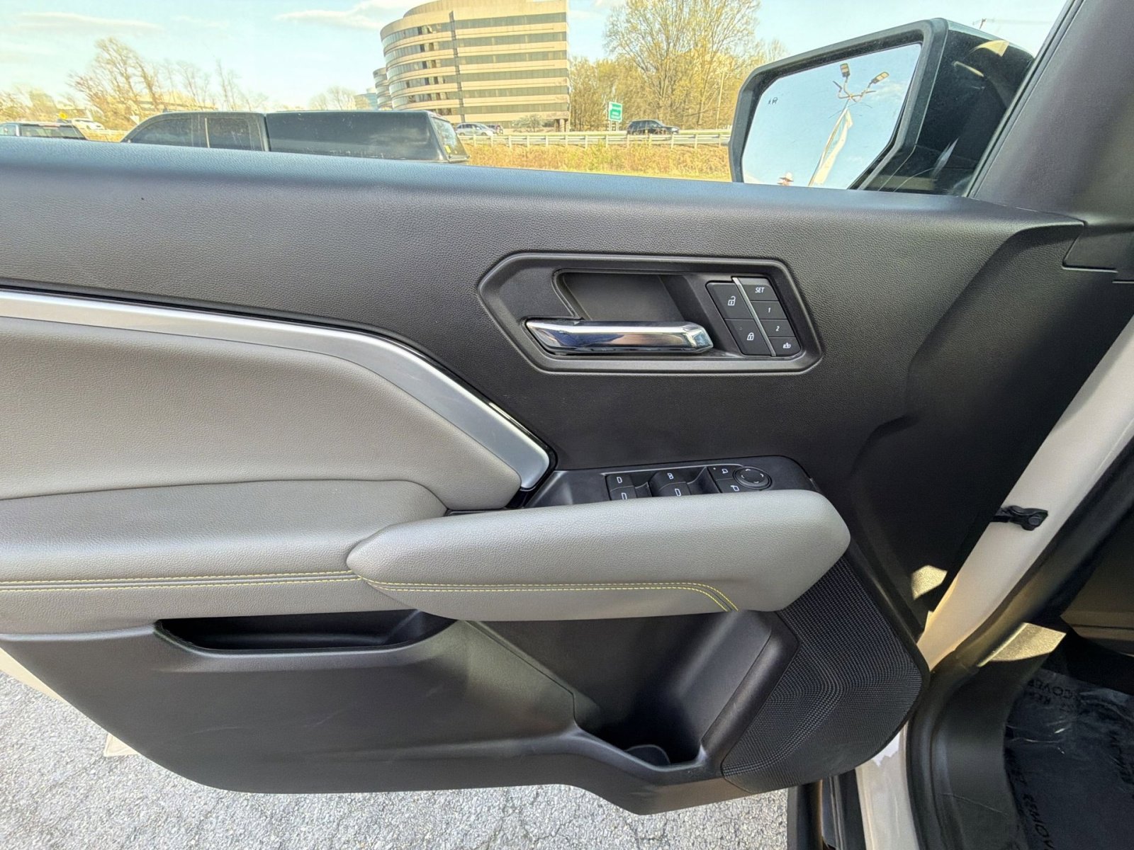 Used 2023 Chevrolet Colorado ZR2 w/ ZR2 Convenience Package III AWD/4WD image 14