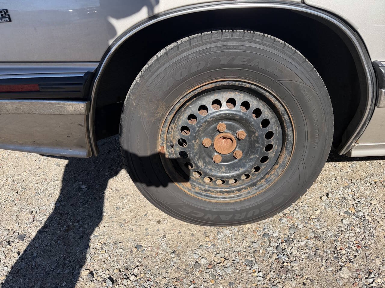 Used 1996 Buick Le Sabre Limited FWD image 11