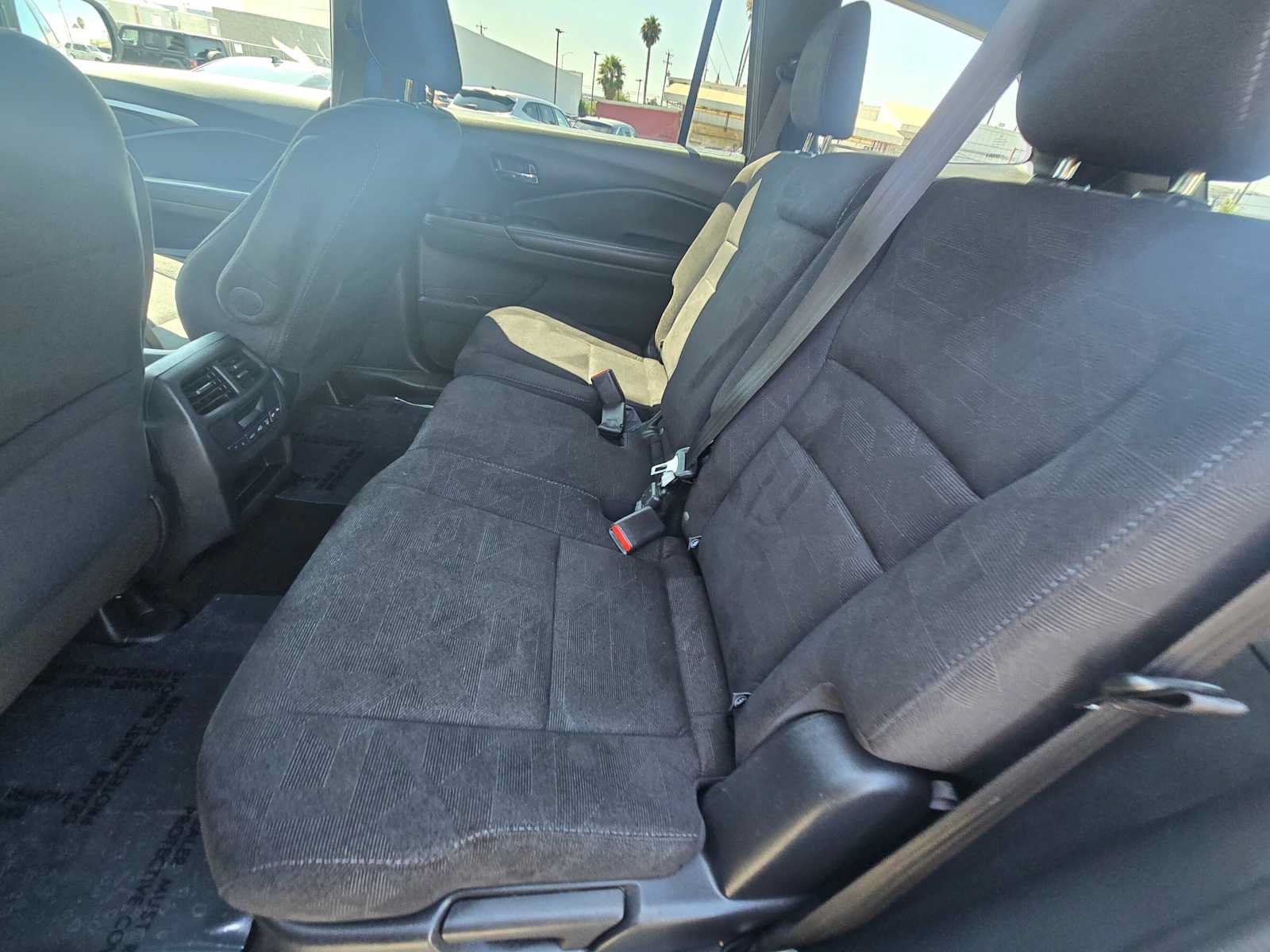 Used 2022 Honda Pilot Sport image 16