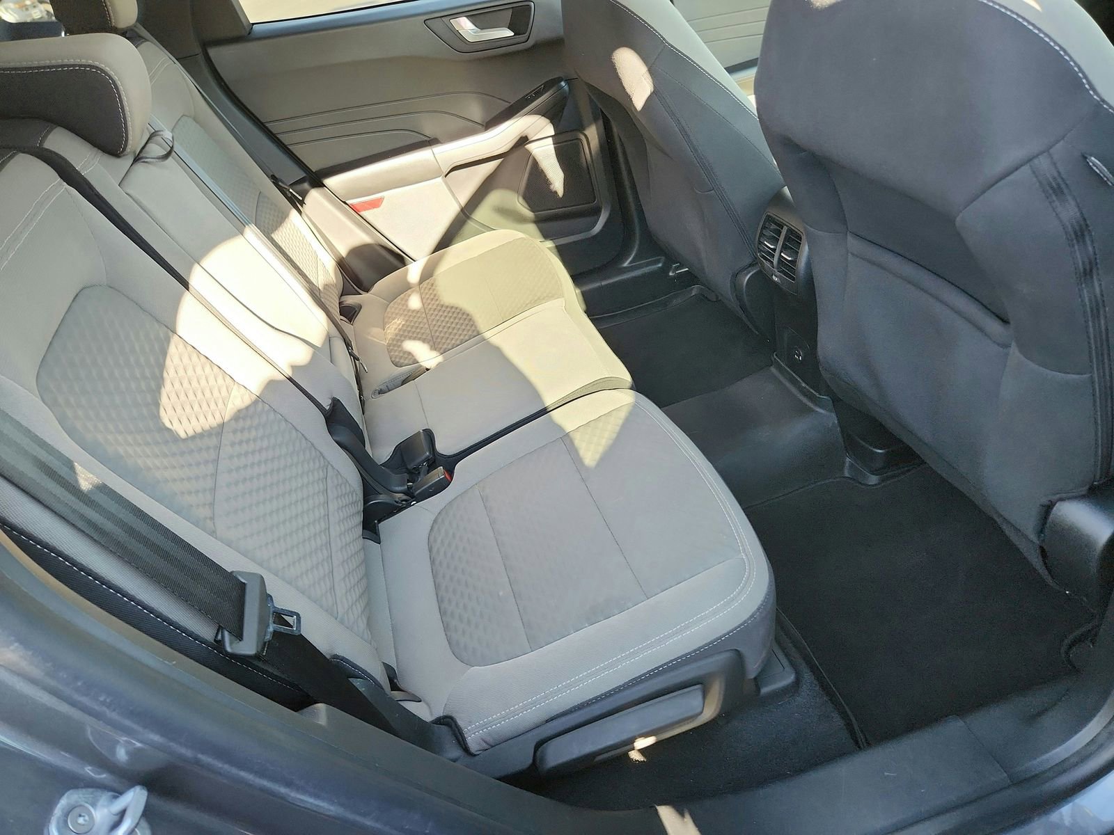 Used 2021 Ford Escape SE w/ Convenience Package image 26