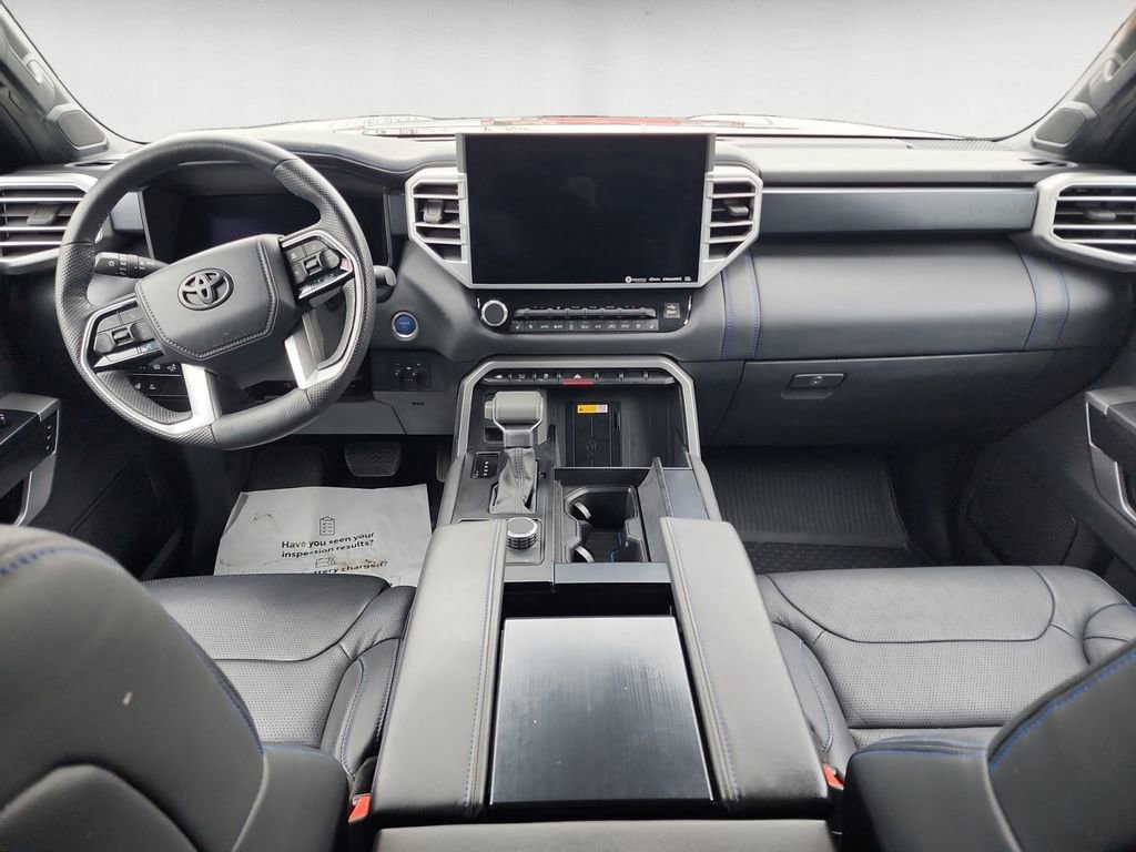 Used 2024 Toyota Sequoia Platinum AWD/4WD image 10