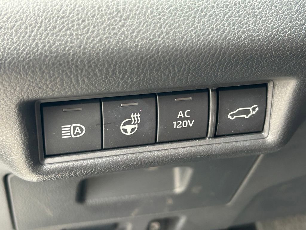 Used 2024 Toyota Grand Highlander AWD Hybrid image 31