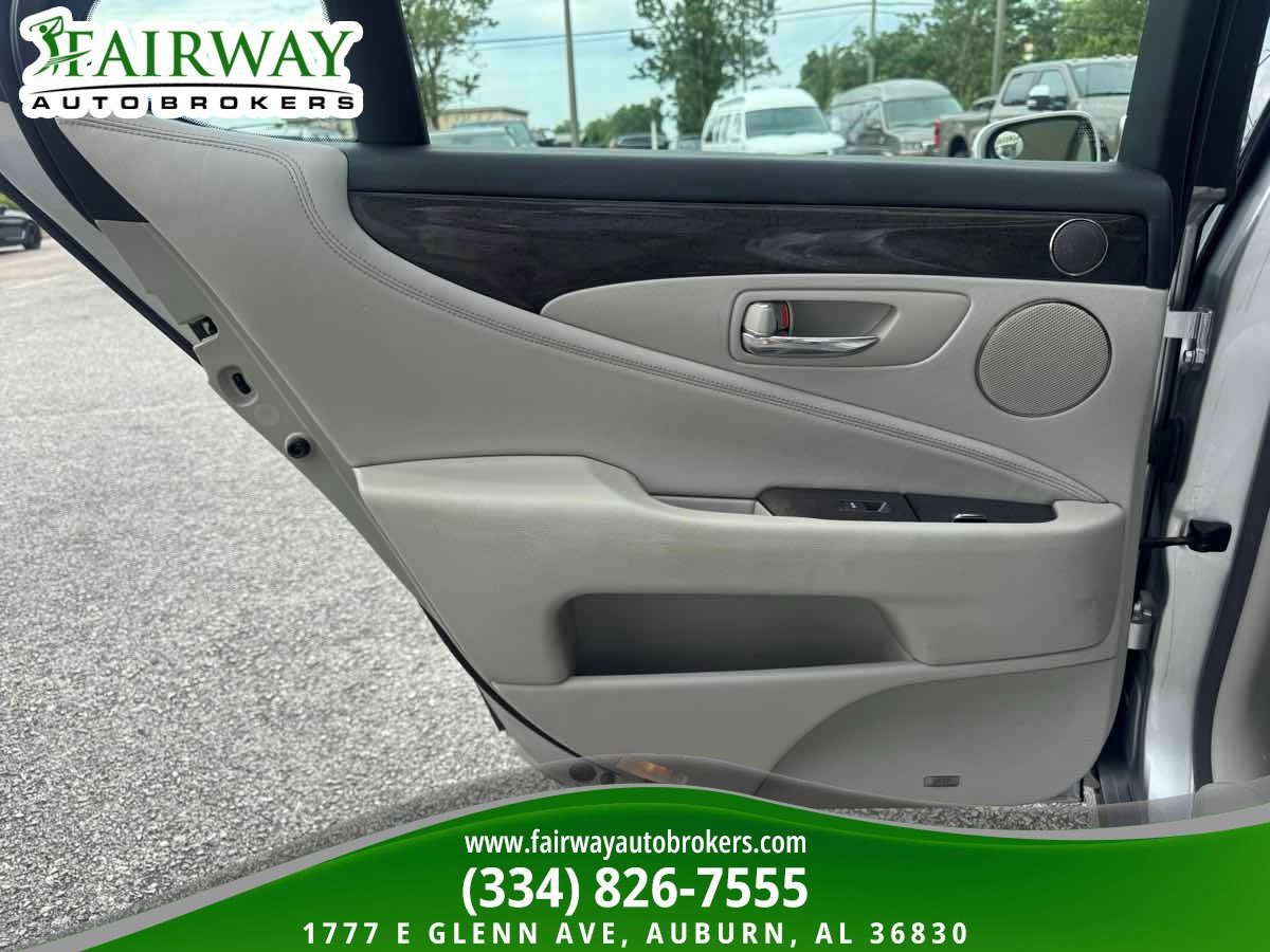 Used 2012 Lexus LS 460 w/ Luxury Value Edition RWD image 31