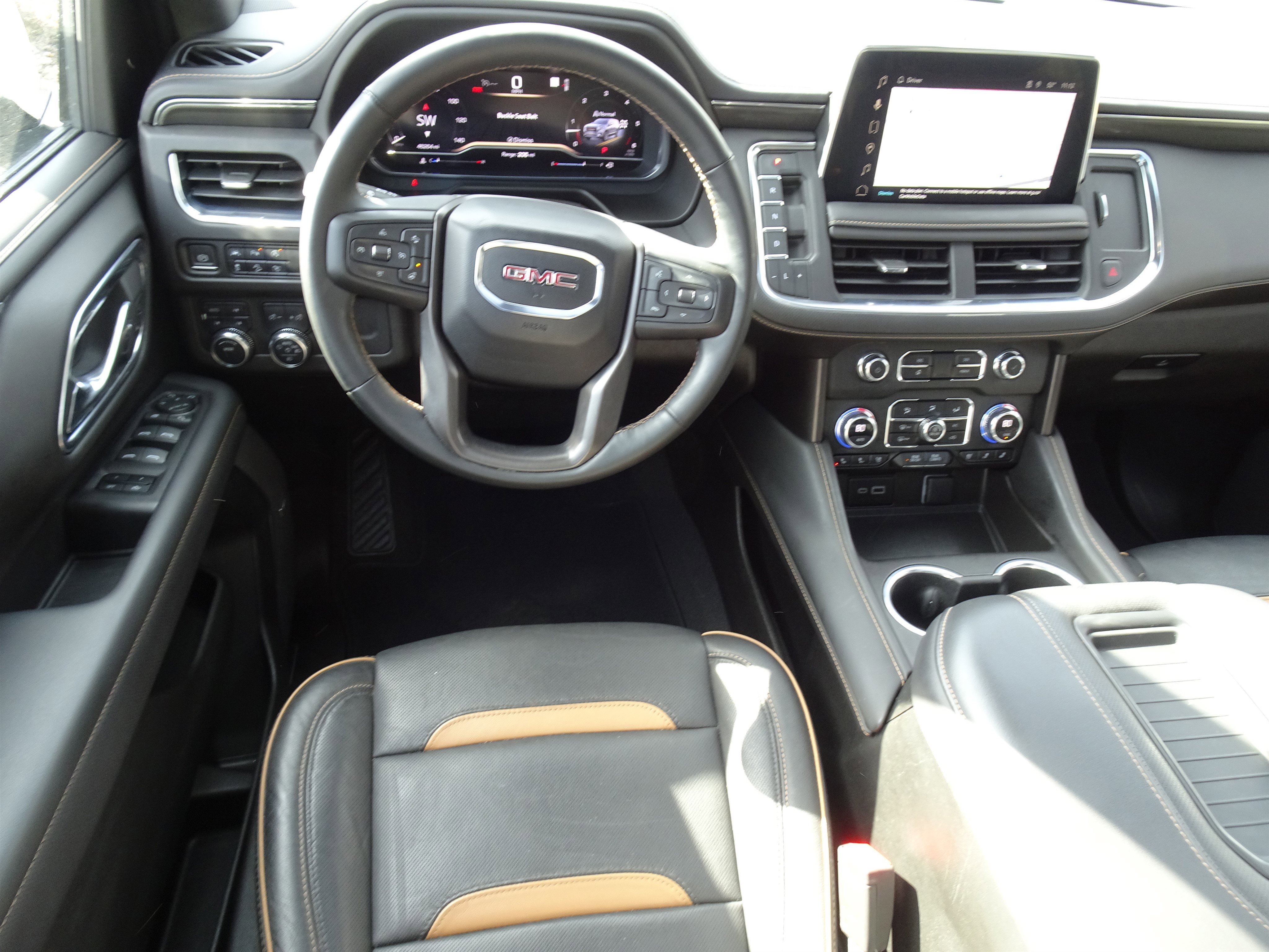 Used 2023 GMC Yukon XL AT4 w/ AT4 Premium Package image 18