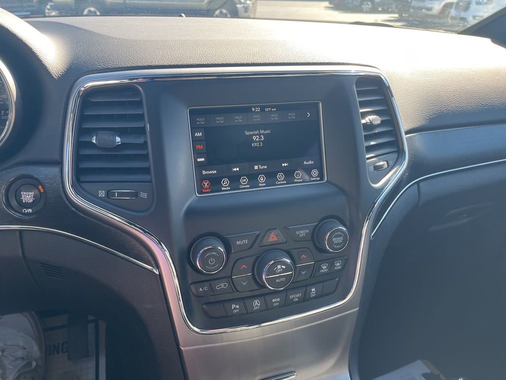 Used 2018 Jeep Grand Cherokee Limited AWD/4WD image 17