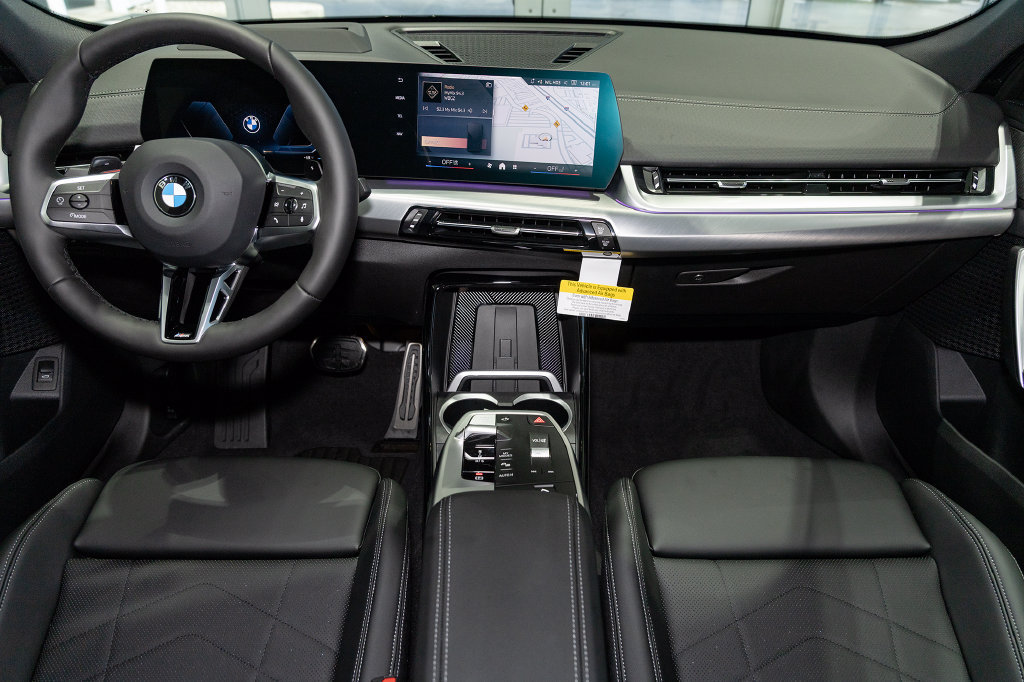 New 2027 BMW X2 xDrive28i AWD/4WD image 2