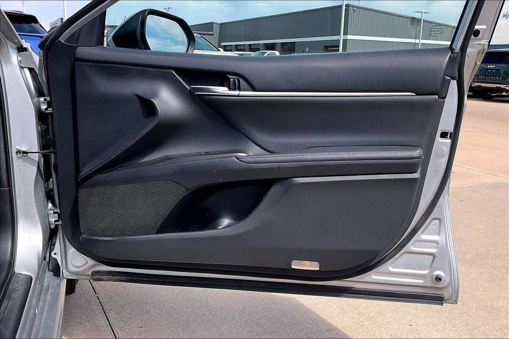 Used 2021 Toyota Camry XSE w/ Carpet Mat Package (TMS) FWD image 24