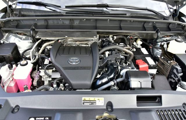 Certified 2024 Toyota Highlander XLE image 34
