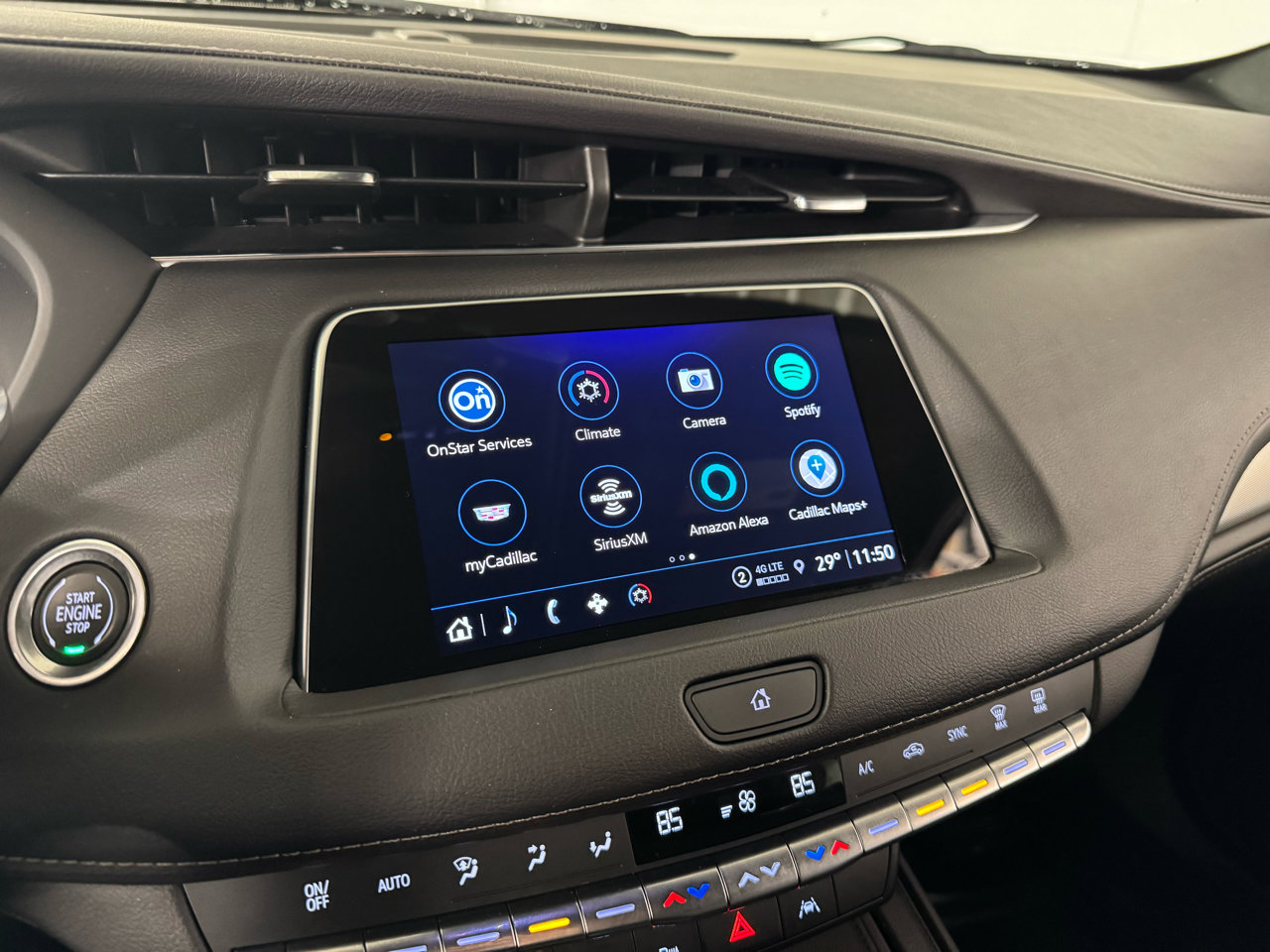 Used 2022 Cadillac XT4 Premium Luxury w/ Enhanced Visibility Package image 23