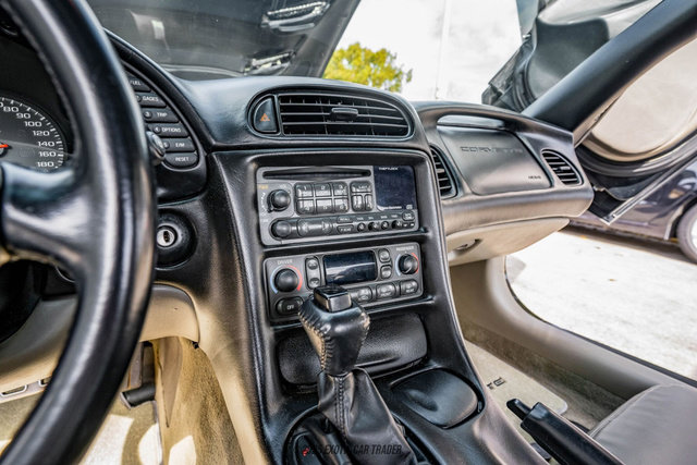 Used 2001 Chevrolet Corvette Coupe w/ Preferred Equipment Group1 image 50