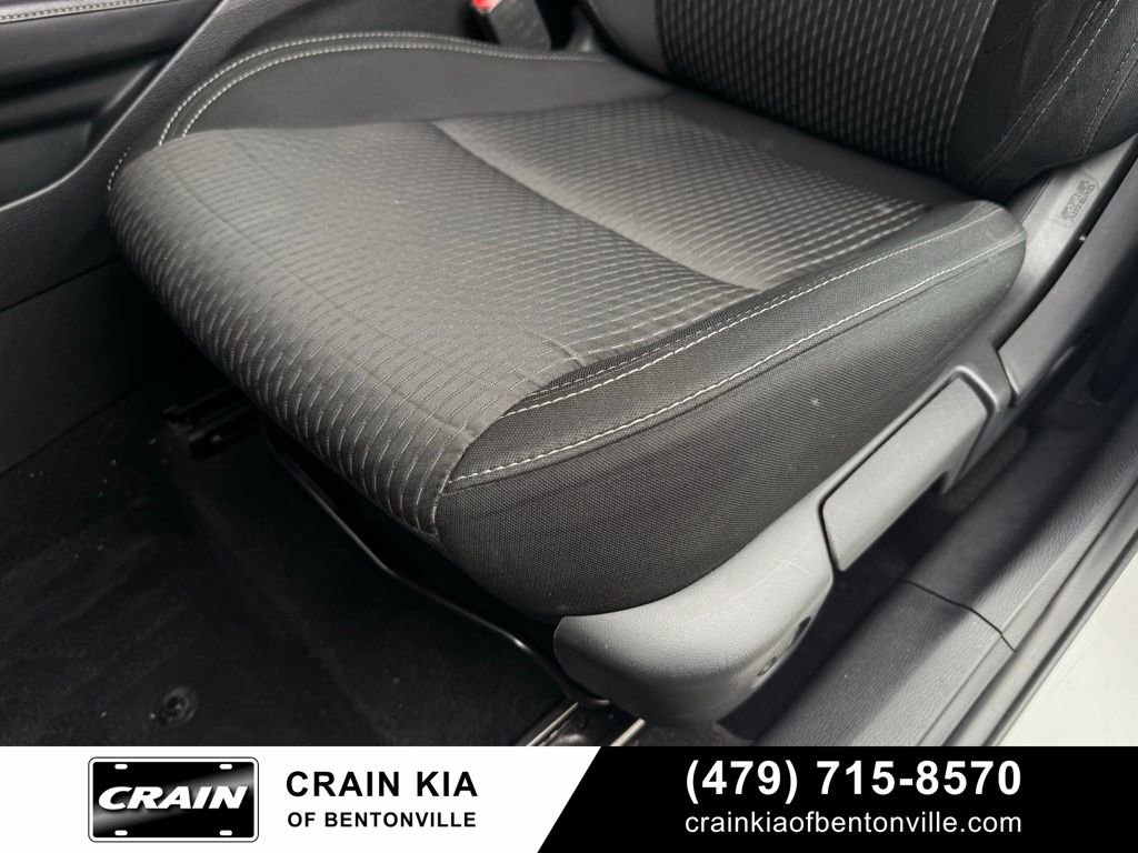 Used 2024 Mitsubishi Outlander ES AWD/4WD image 24