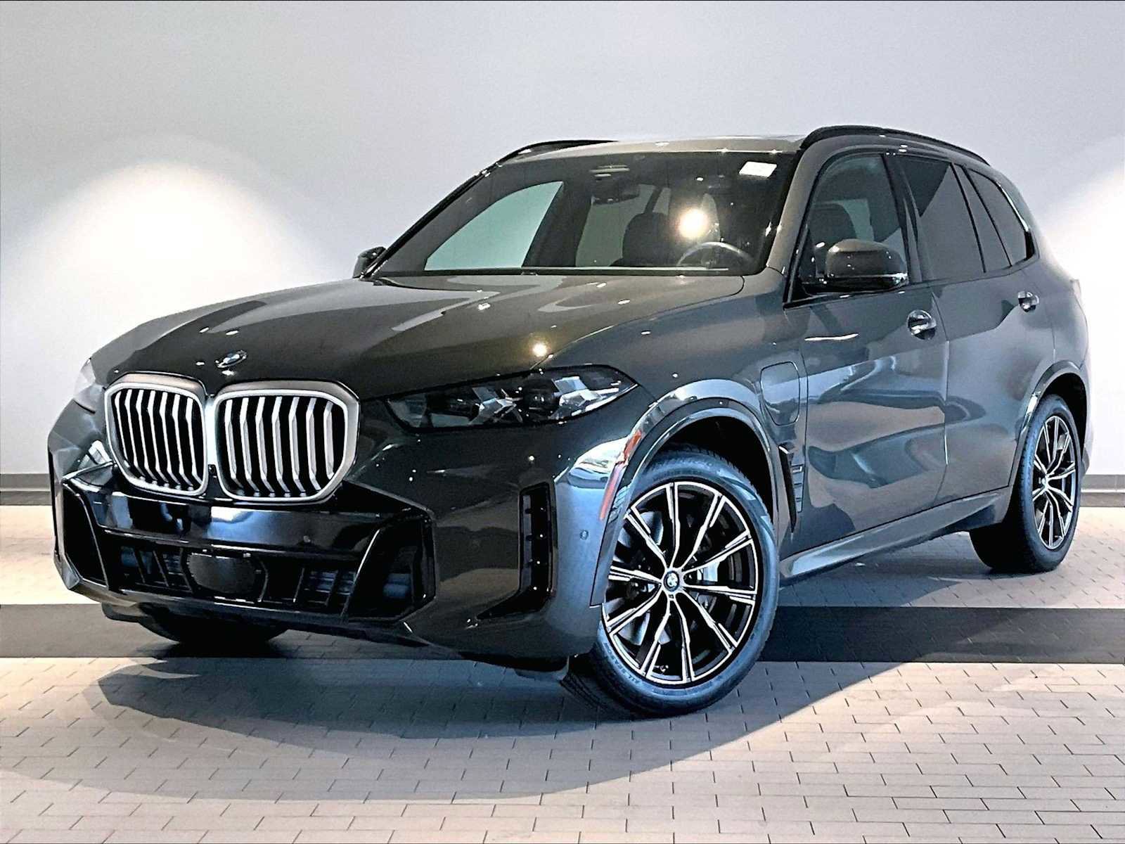 Used 2024 BMW X5 xDrive50e w/ M Sport Package image 1