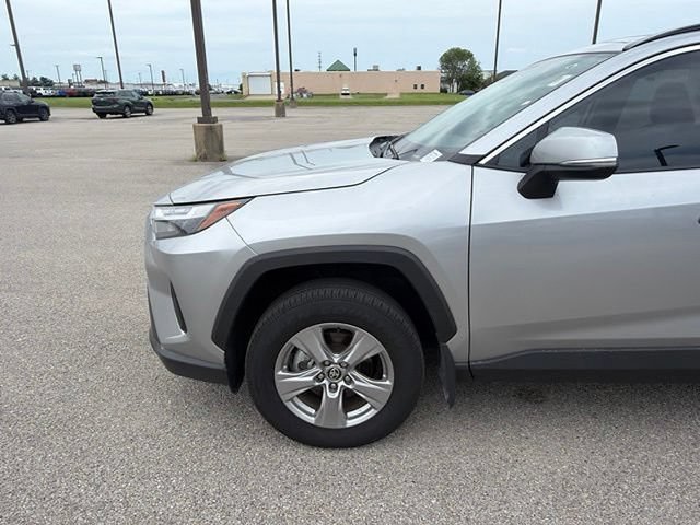 Used 2025 Toyota RAV4 XLE w/ Convenience Package FWD image 10