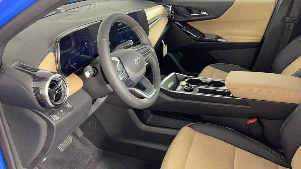 New 2025 Chevrolet Equinox ACTIV image 11