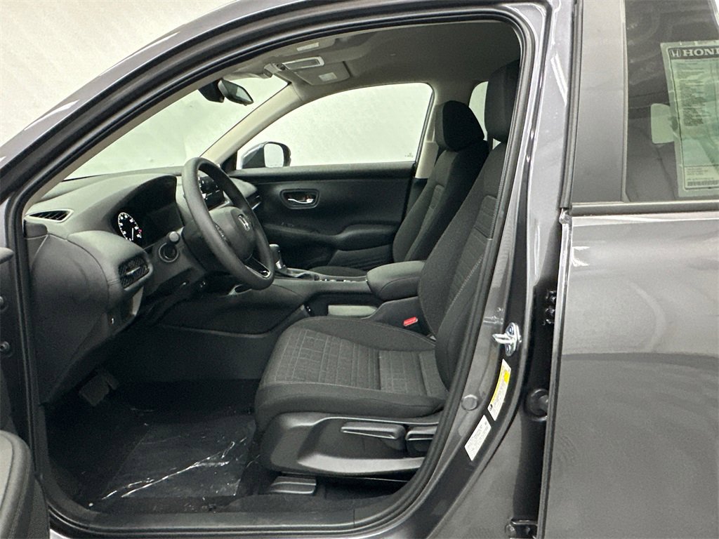 New 2026 Honda HR-V LX image 9