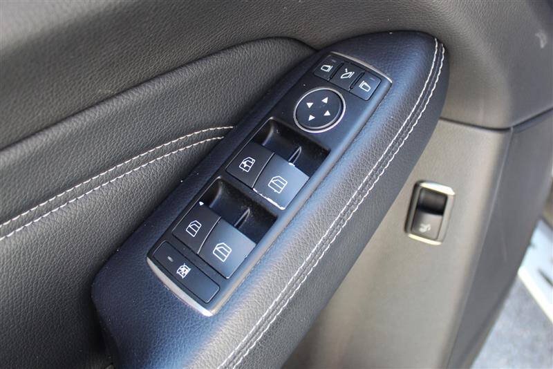 Used 2012 Mercedes-Benz ML 350 4MATIC image 12