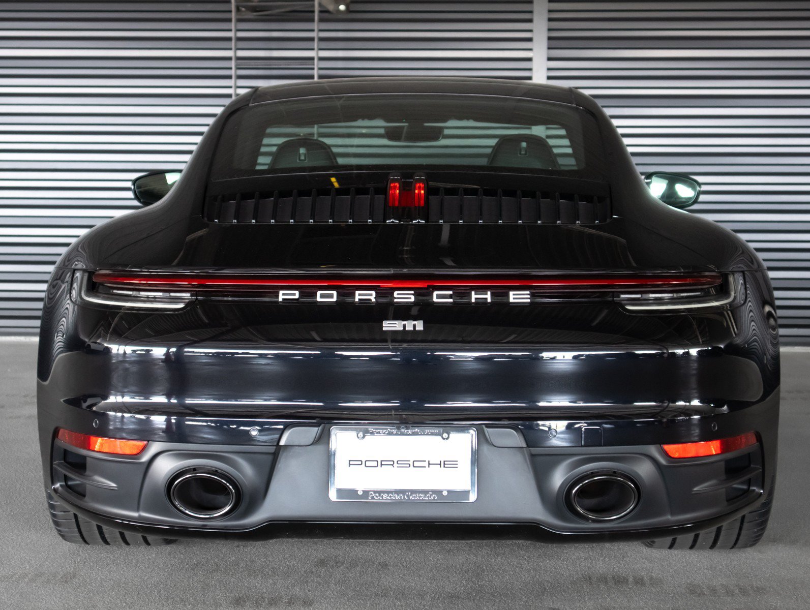 Used 2022 Porsche 911 Carrera w/ Premium Package RWD image 9