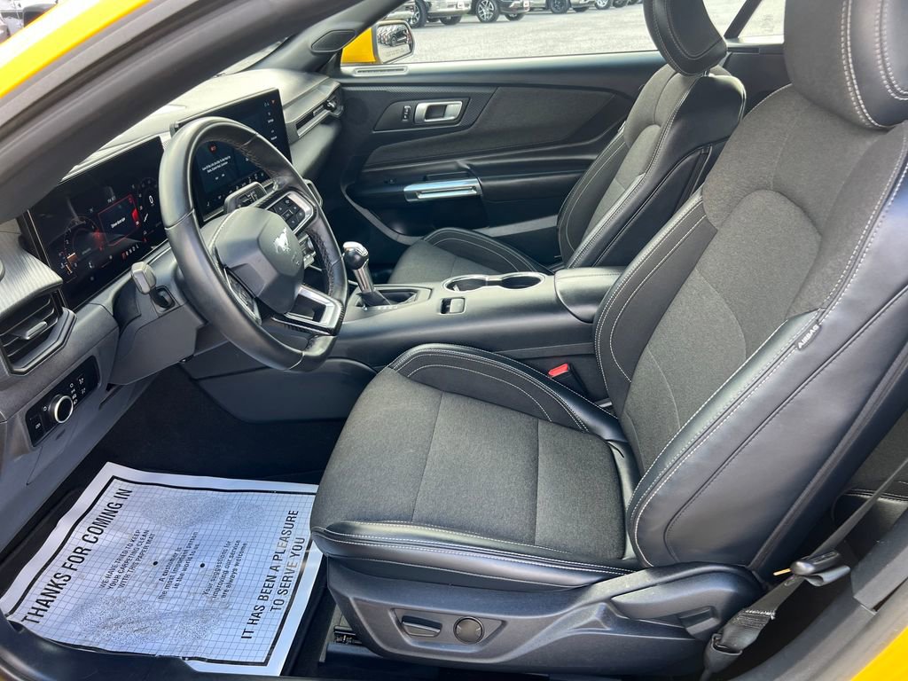 Used 2024 Ford Mustang Convertible image 10