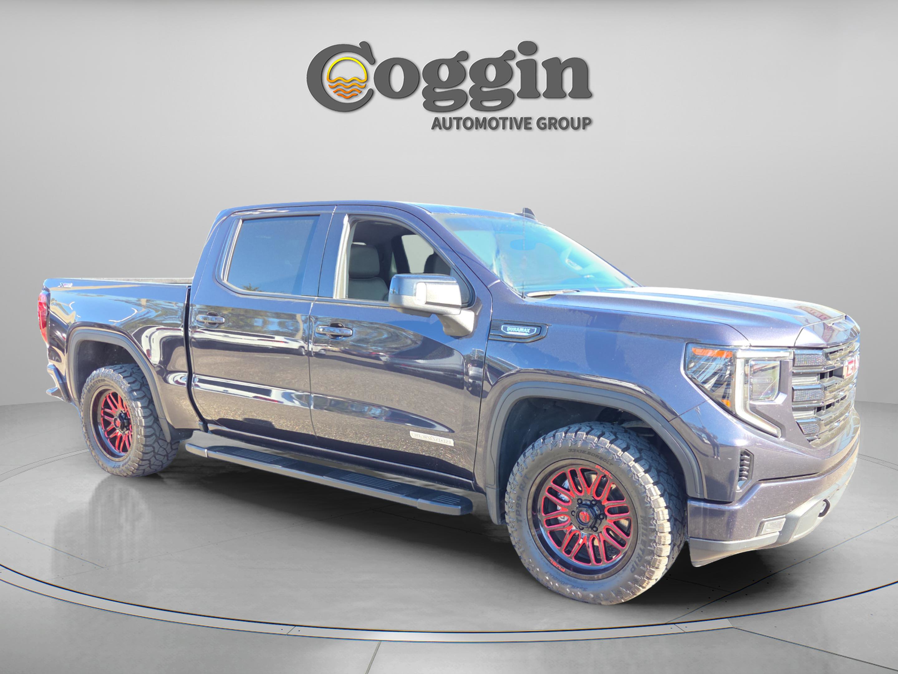 Used 2022 GMC Sierra 1500 Elevation w/ Elevation Premium Package image 8