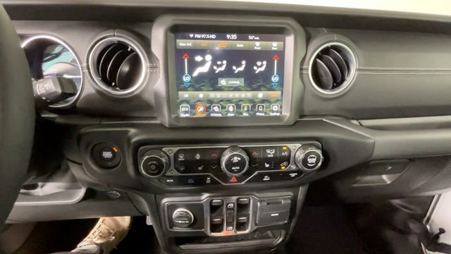 Used 2023 Jeep Wrangler Unlimited Sahara w/ Cold Weather Group AWD/4WD image 32