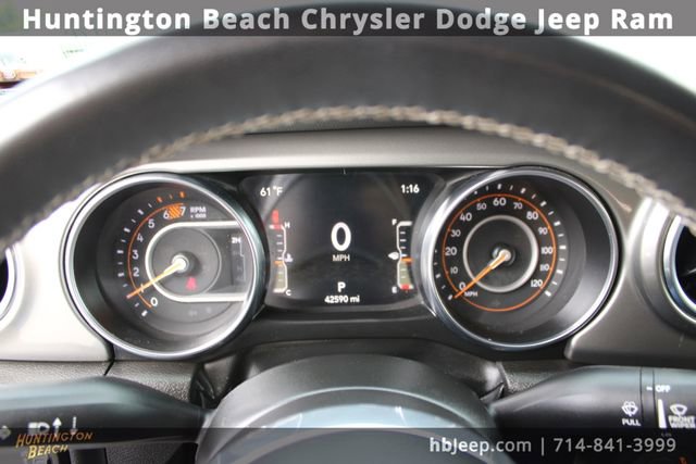 Used 2023 Jeep Wrangler Sahara image 18