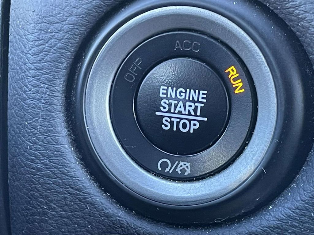 Used 2020 Dodge Durango GT image 35