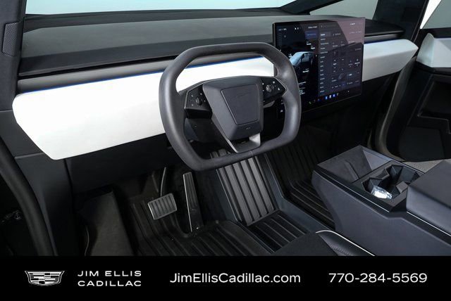 Used 2024 Tesla Cybertruck AWD Crew Cab image 4