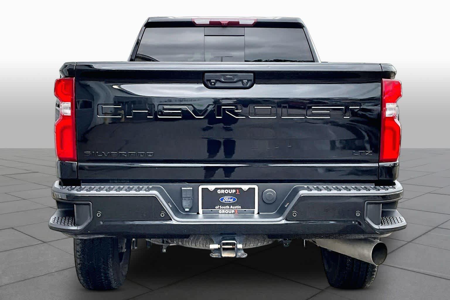Used 2024 Chevrolet Silverado 2500 LTZ w/ LTZ Plus Package AWD/4WD image 5