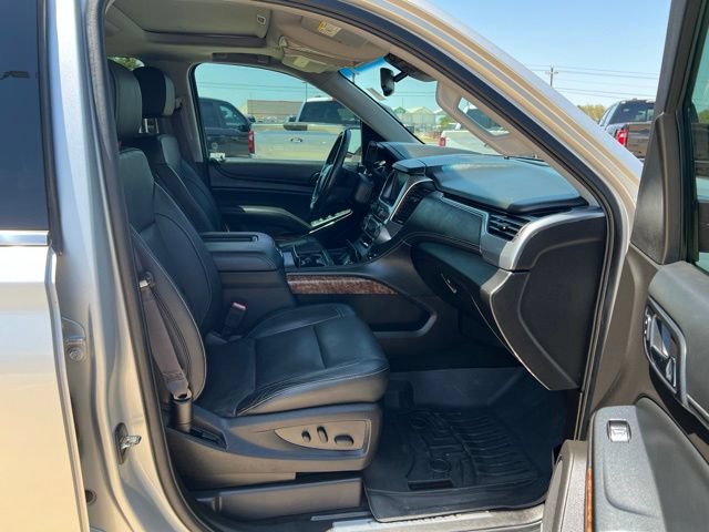 Used 2017 Chevrolet Suburban Premier RWD image 24