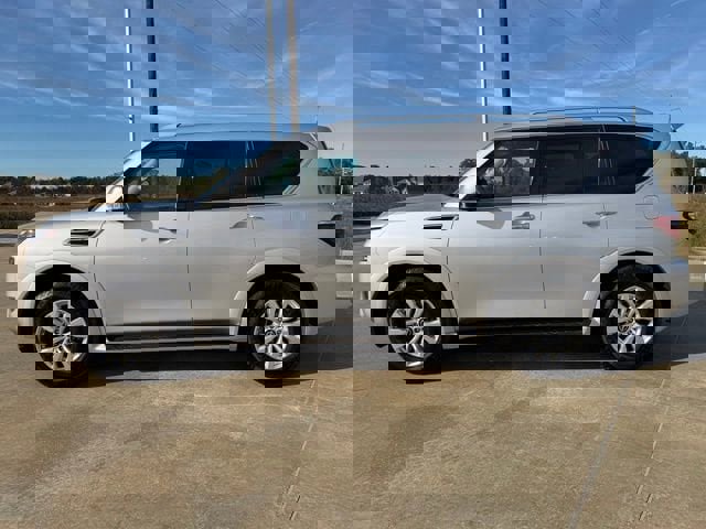 Used 2024 Nissan Armada SV video 2