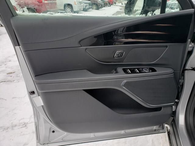 New 2026 Lincoln Nautilus Premier w/ Jet Appearance Package image 12