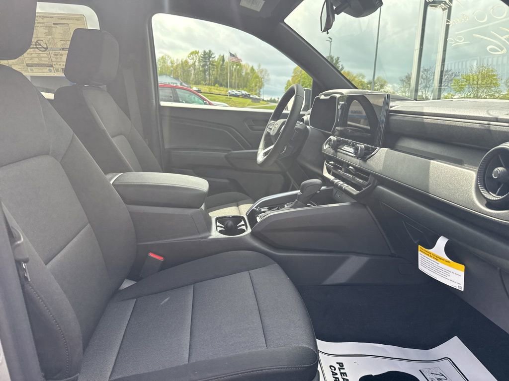 New 2026 Chevrolet Colorado W/T w/ WT Custom Package AWD/4WD image 36