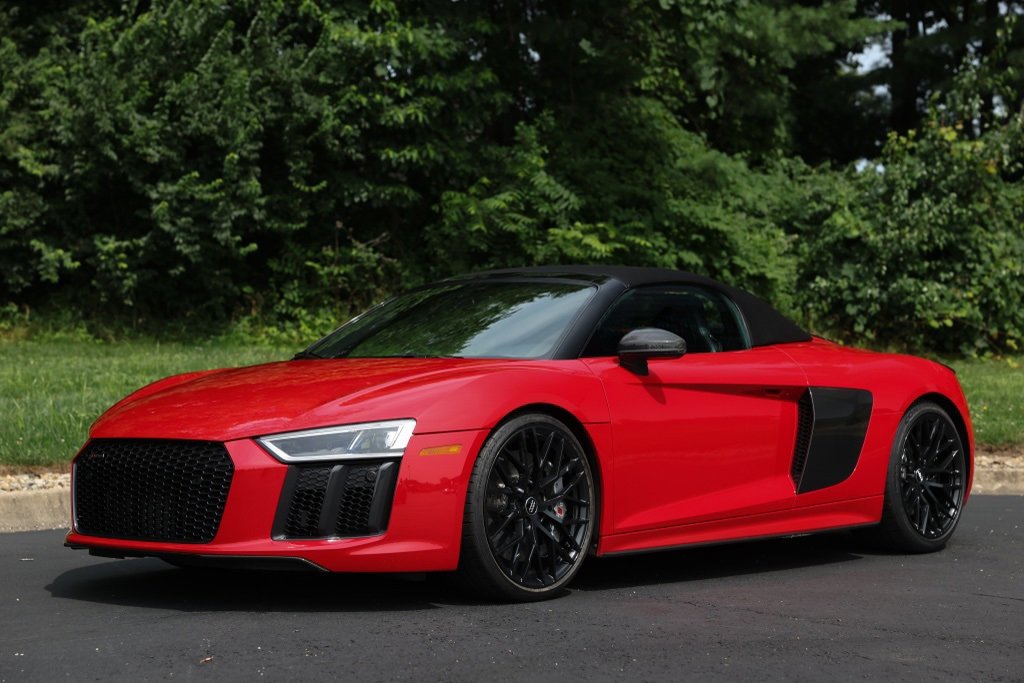Used 2018 Audi R8 V10 plus w/ Full Leather Package image 20