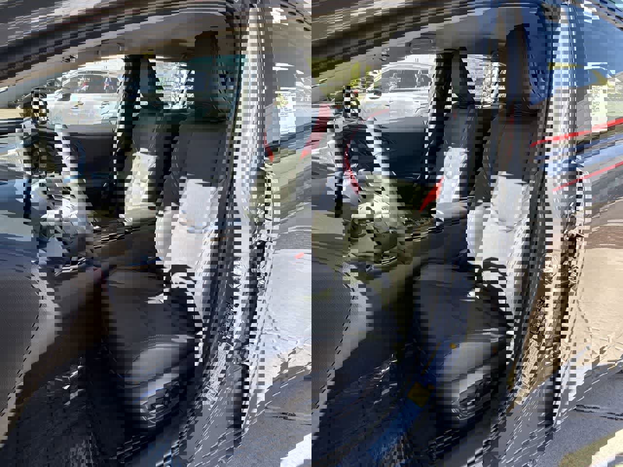 New 2026 Toyota Prius Plug-In Hybrid image 11