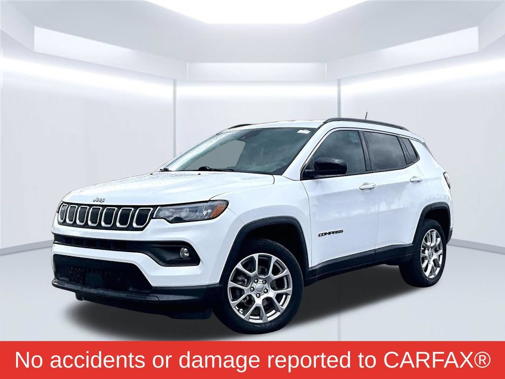Used 2022 Jeep Compass Latitude AWD/4WD image 2