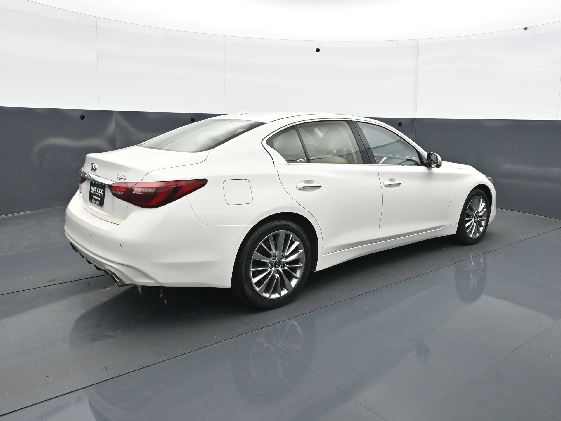 Used 2024 INFINITI Q50 Luxe AWD/4WD image 7
