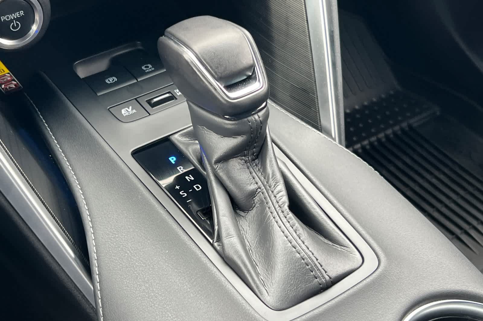 Certified 2023 Toyota Venza XLE AWD/4WD image 23