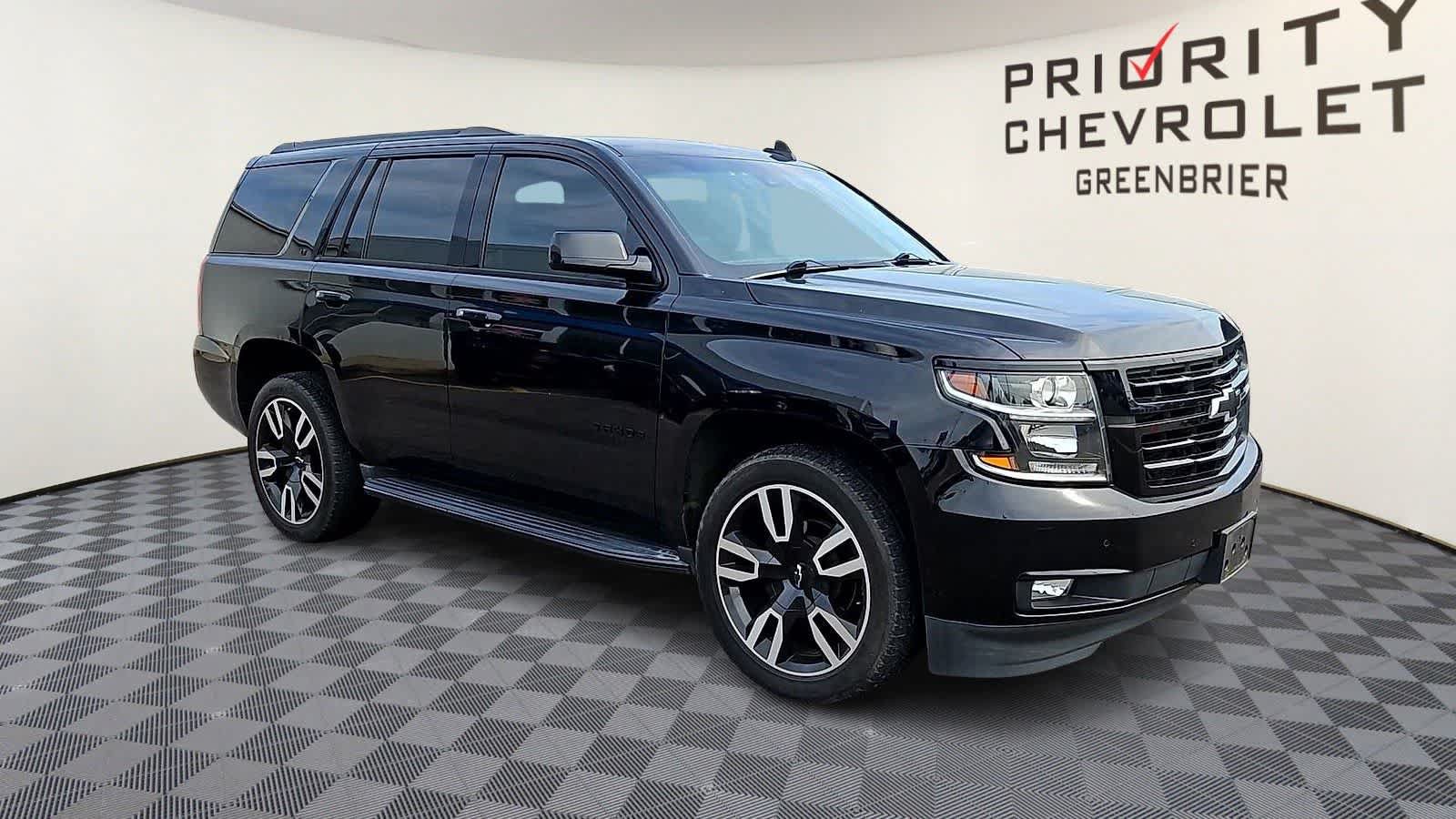 Used 2020 Chevrolet Tahoe LT w/ RST Edition AWD/4WD image 2