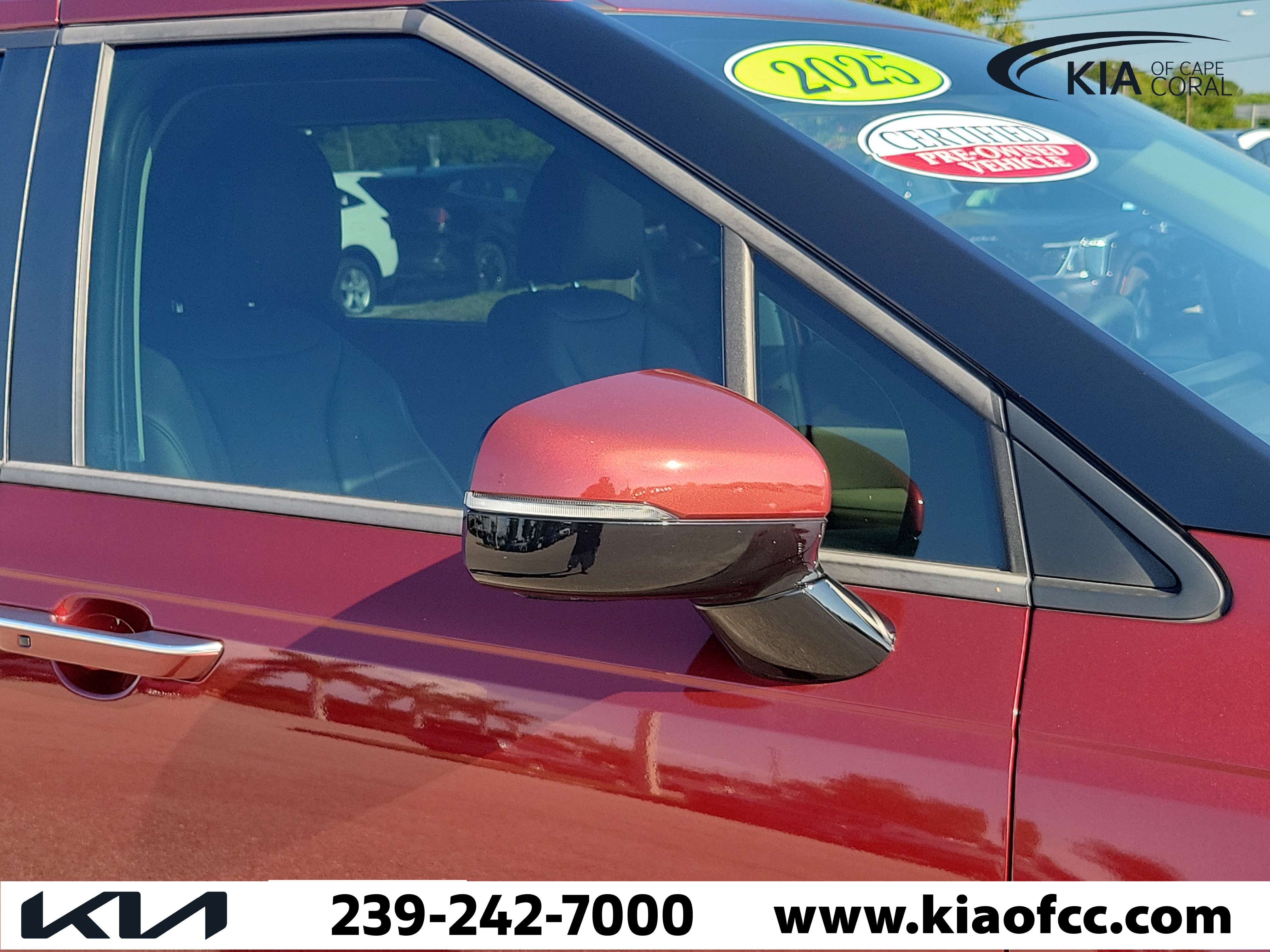 Certified 2025 Kia Carnival EX FWD image 8