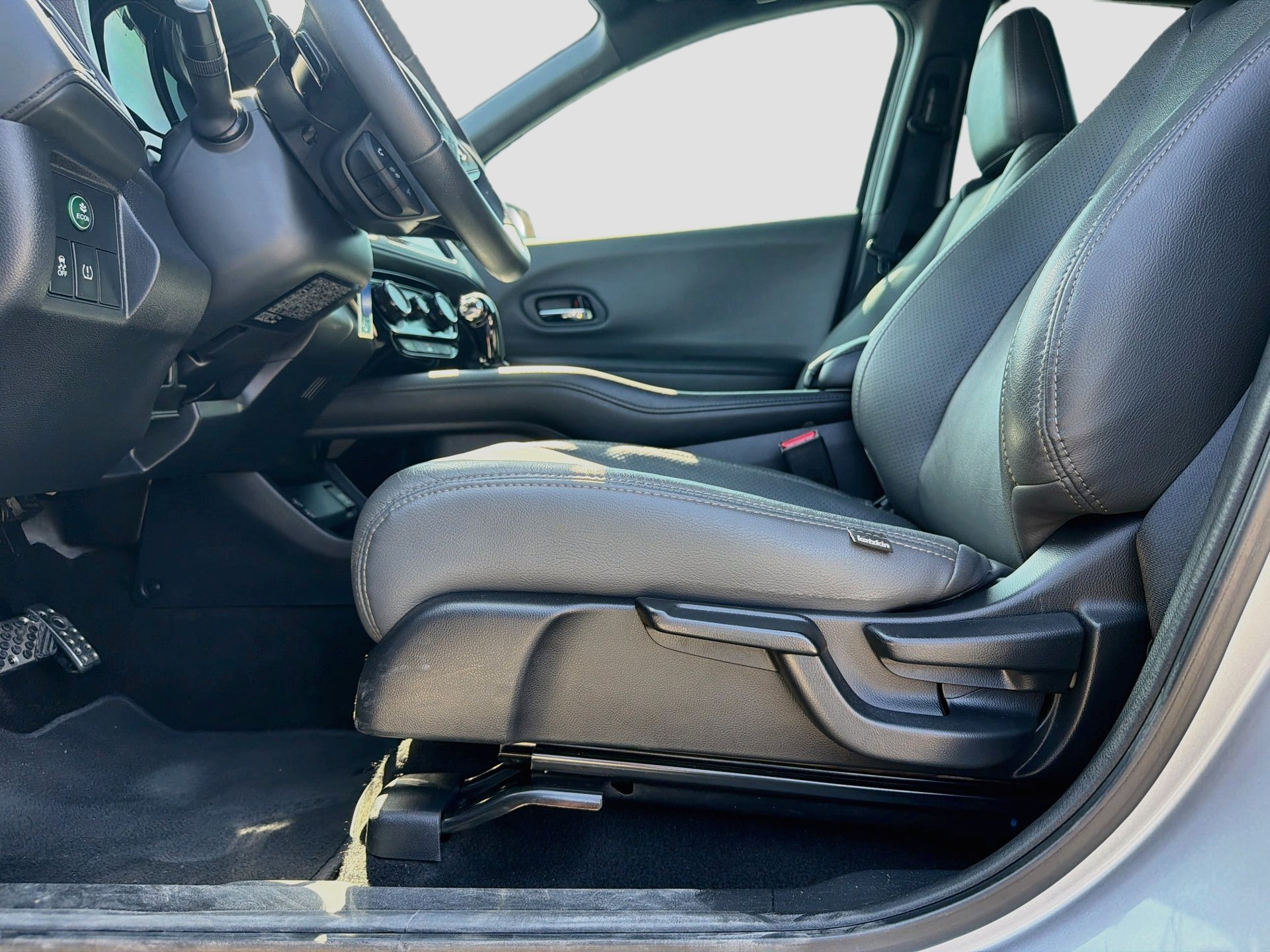 Used 2019 Honda HR-V Sport image 23