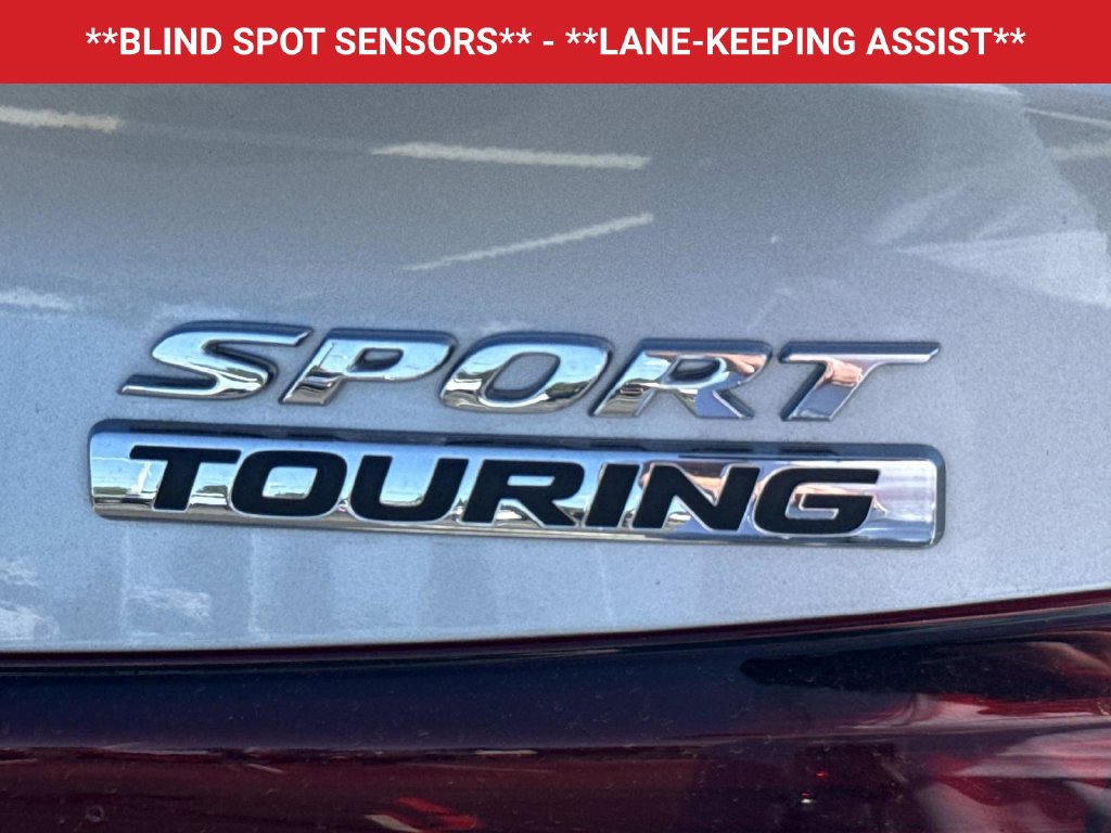 Used 2025 Honda Civic Sport Touring image 9