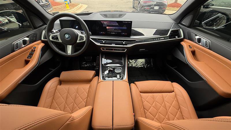 Used 2025 BMW X5 xDrive50e w/ M Sport Package image 24