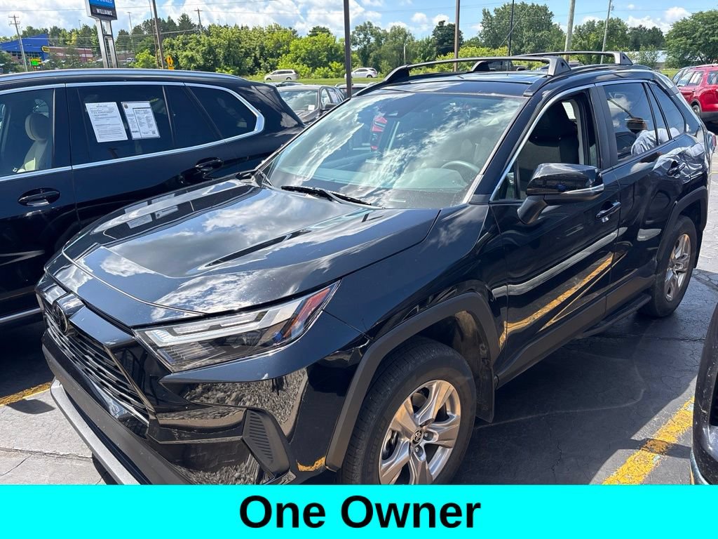 Used 2025 Toyota RAV4 XLE w/ Convenience Package AWD/4WD image 1