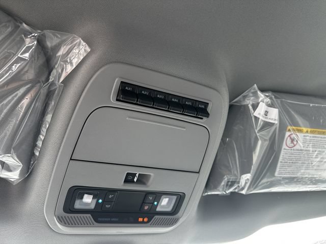New 2026 Ford F550 4x4 Supercab Super Duty image 19