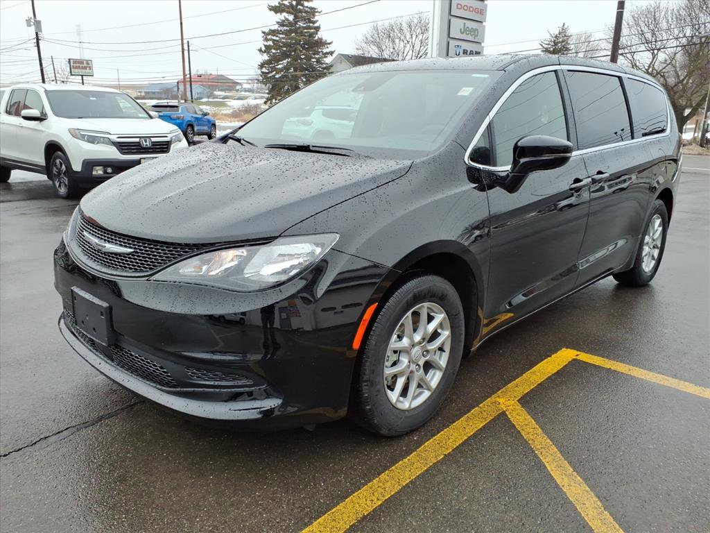 New 2026 Chrysler Voyager LX