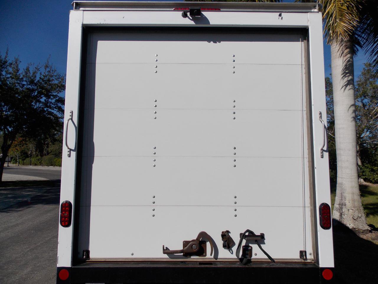 Used 2022 Ford Transit 350 DRW RWD image 11